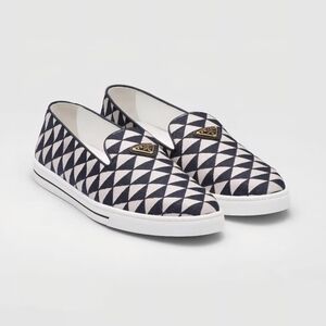 $950 PRADA SYMBOLE LOGO LOAFER SLIP-ON SNEAKERS WHITE/BLUE EU 39.5 US 9-9.5 BNIB